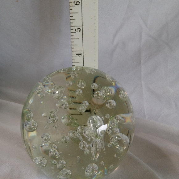 Vintage Murano Art Glass Clear Controlled Bubbles Round Paper Weight - Picture 2 of 2